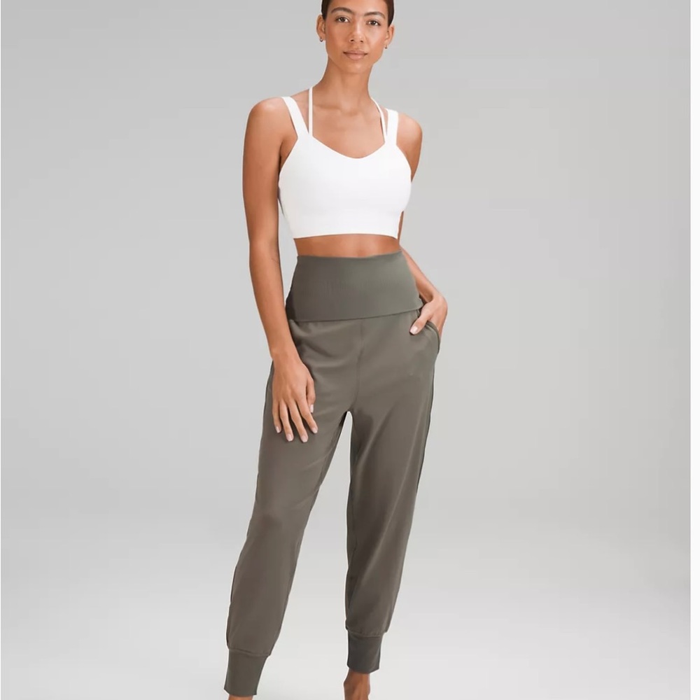 Lululemon Align™ Super-High-Rise Ribbed-Waist Jogger 
Full Length.
